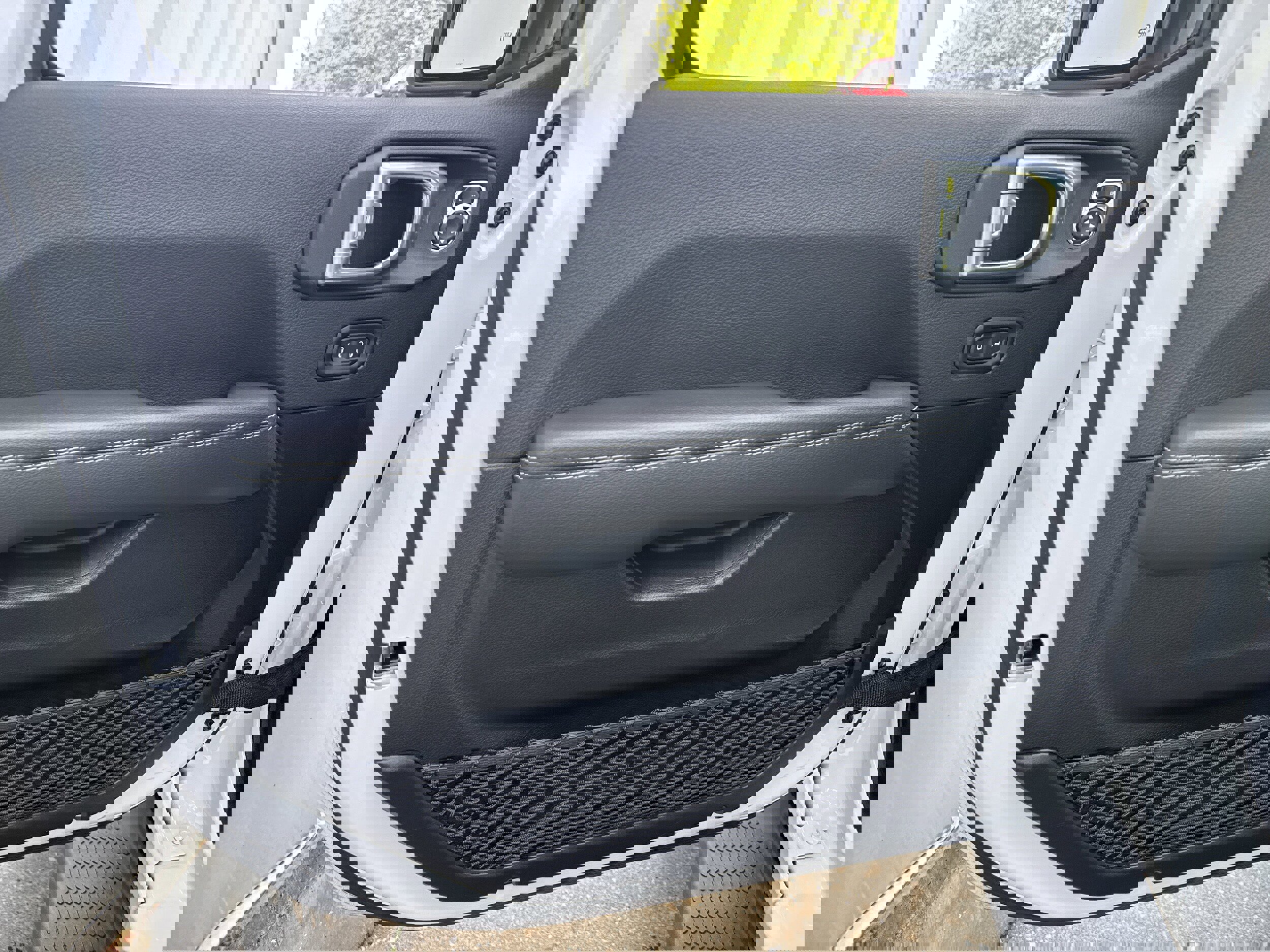 Used 2021 Jeep Wrangler Sahara w/ Cold Weather Group image 6