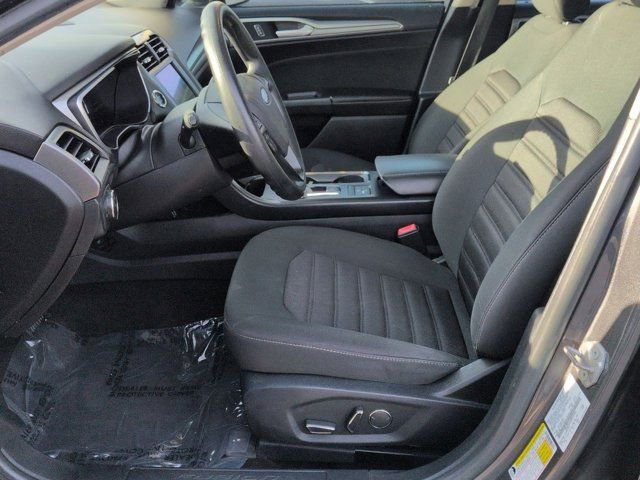 Used 2019 Ford Fusion SE FWD image 8