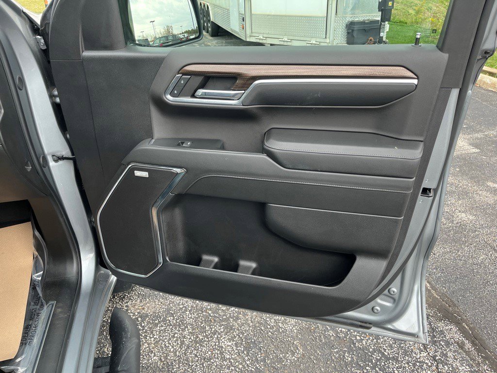 Certified 2024 Chevrolet Silverado 1500 RST w/ Redline Edition image 17