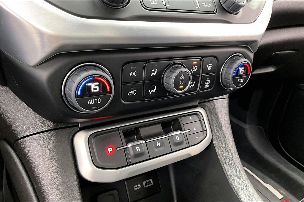 Used 2023 GMC Acadia SLE w/ Driver Convenience Package image 32