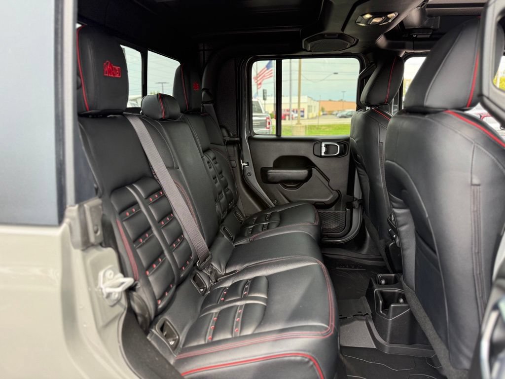 Used 2023 Jeep Gladiator Rubicon w/ Cold Weather Group AWD/4WD image 16
