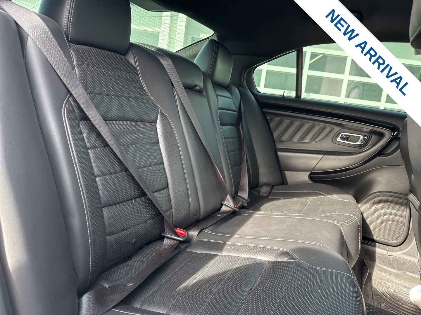 Used 2019 Ford Taurus SHO image 9