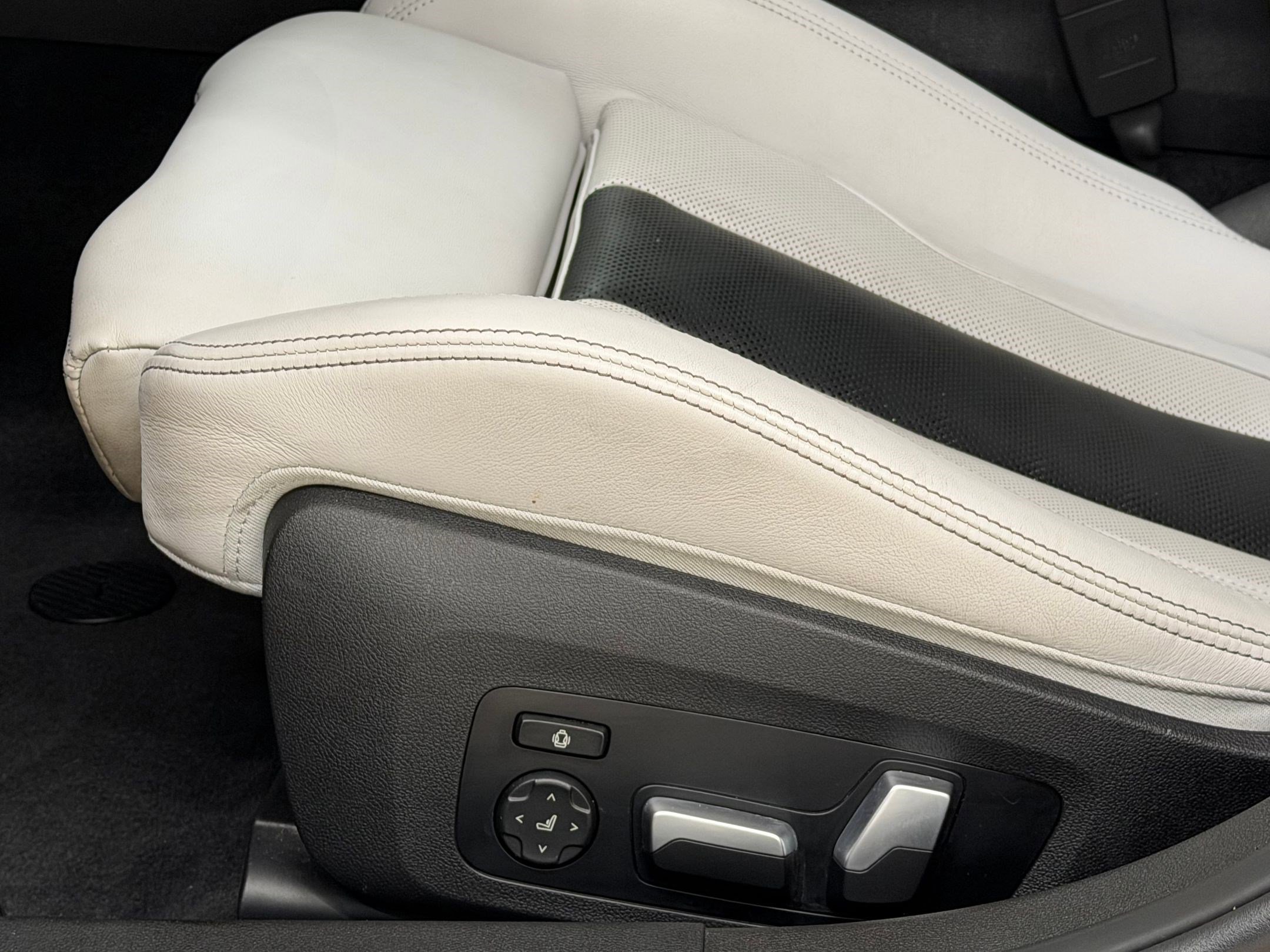 Used 2023 BMW M3 Sedan w/ Parking Assistance Package image 14