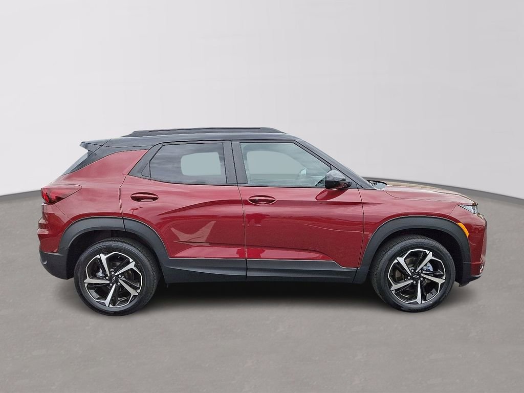 Certified 2023 Chevrolet TrailBlazer RS w/ Sun and Liftgate Package AWD/4WD image 7