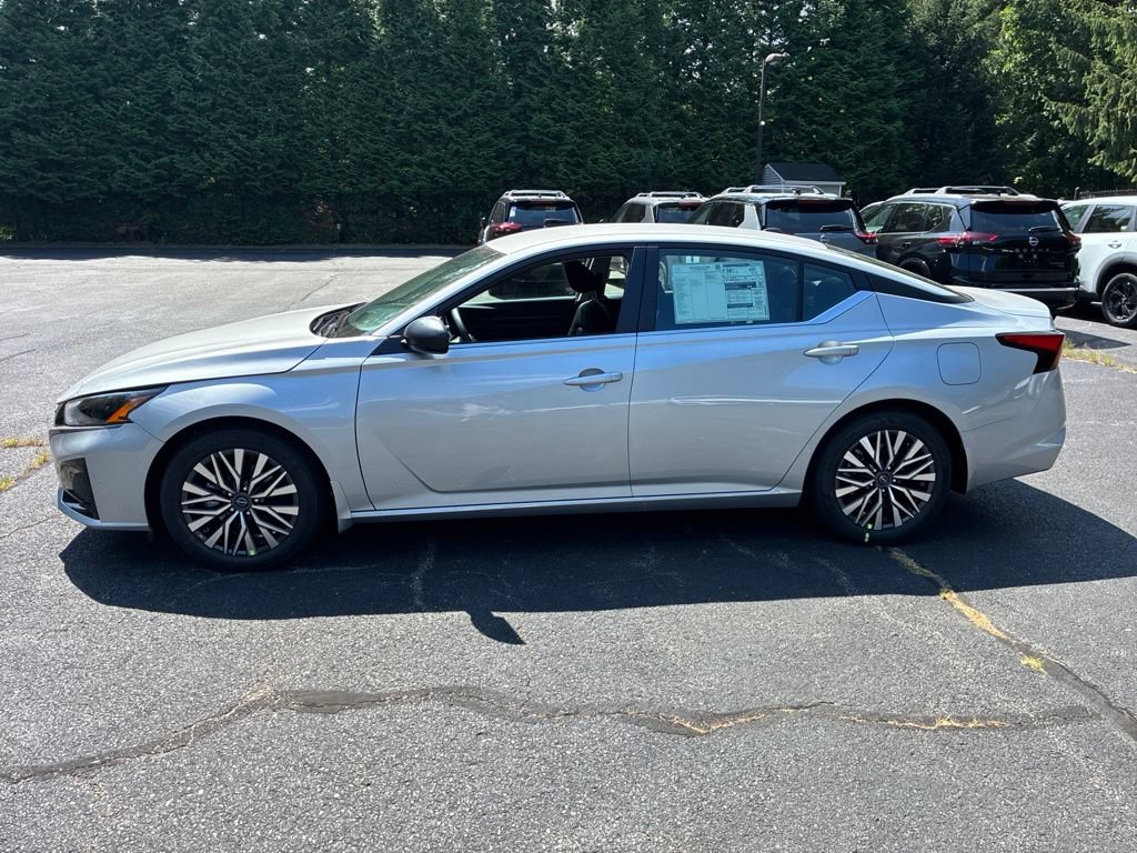New 2026 Nissan Altima 2.5 SV FWD image 4
