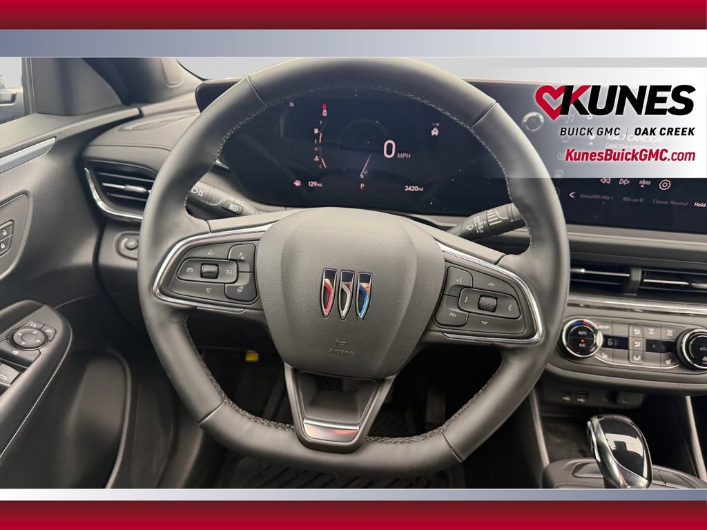 Used 2025 Buick Envista Sport Touring w/ Convenience I Package FWD image 14