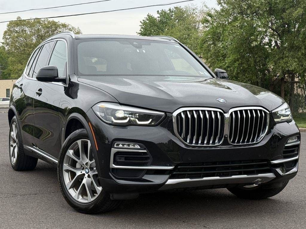Used 2019 BMW X5 xDrive40i w/ Convenience Package AWD/4WD image 2