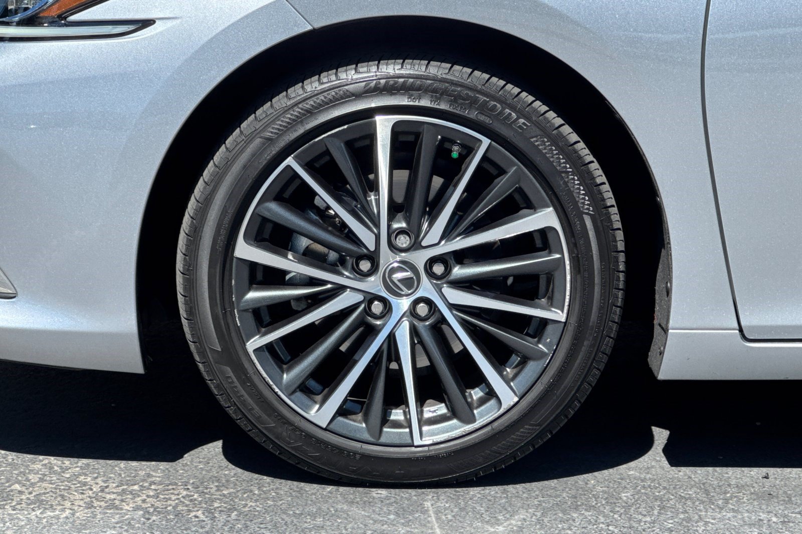 Certified 2023 Lexus ES 300h w/ Premium Package FWD image 36