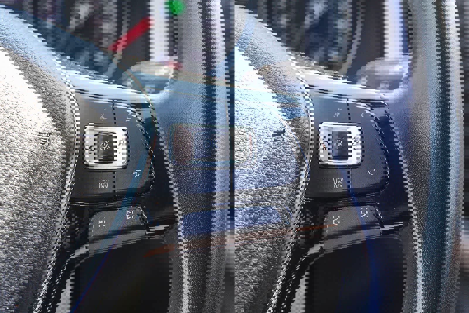 Used 2019 Volkswagen Atlas SE w/ Towing Package image 32