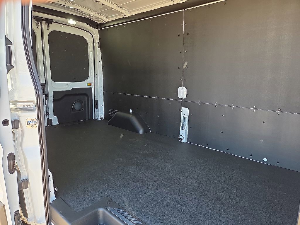 New 2026 Ford Transit 250 148 Medium Roof w/ Load Area Protection Package image 9