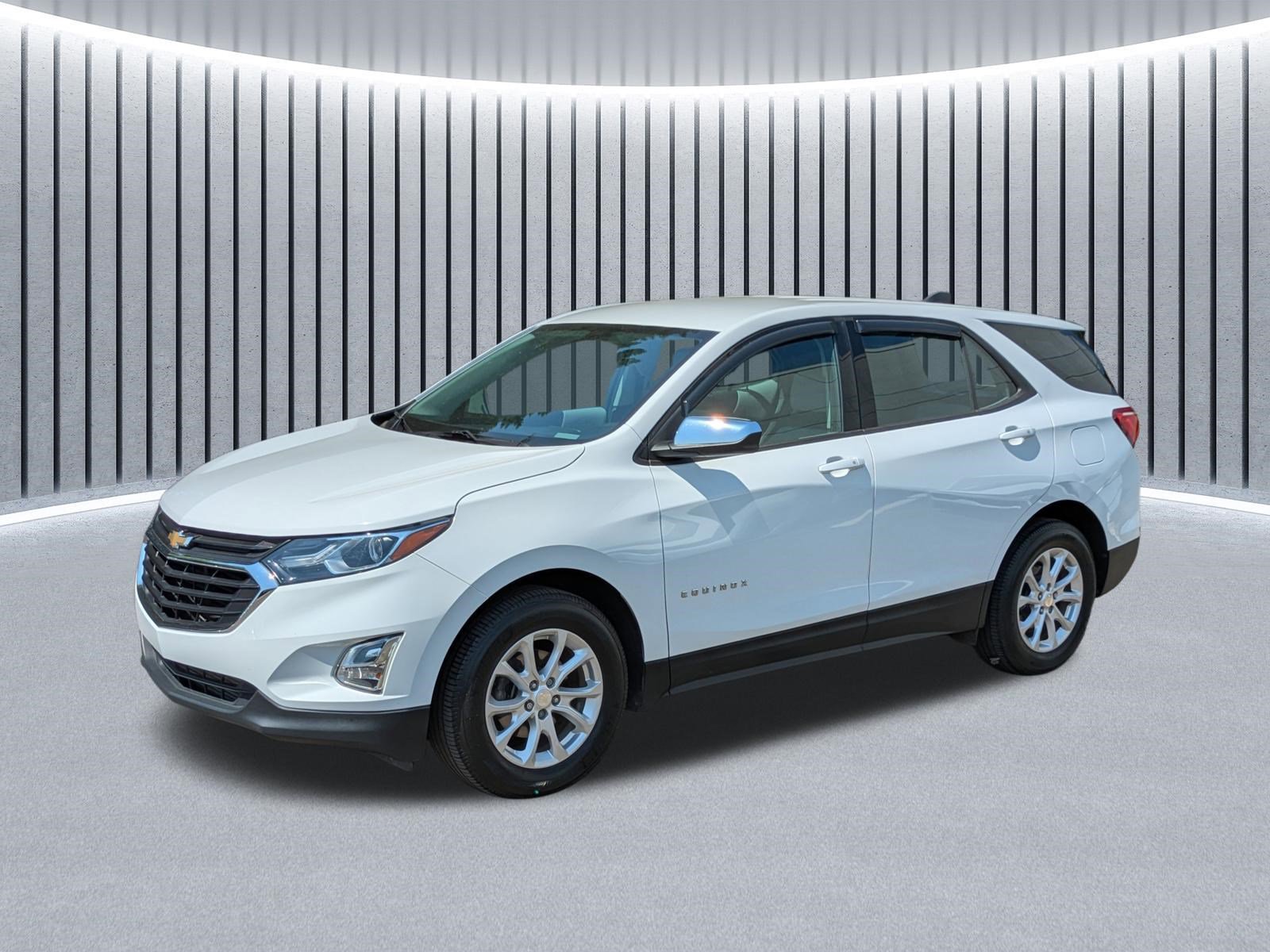Used 2018 Chevrolet Equinox LS FWD image 11