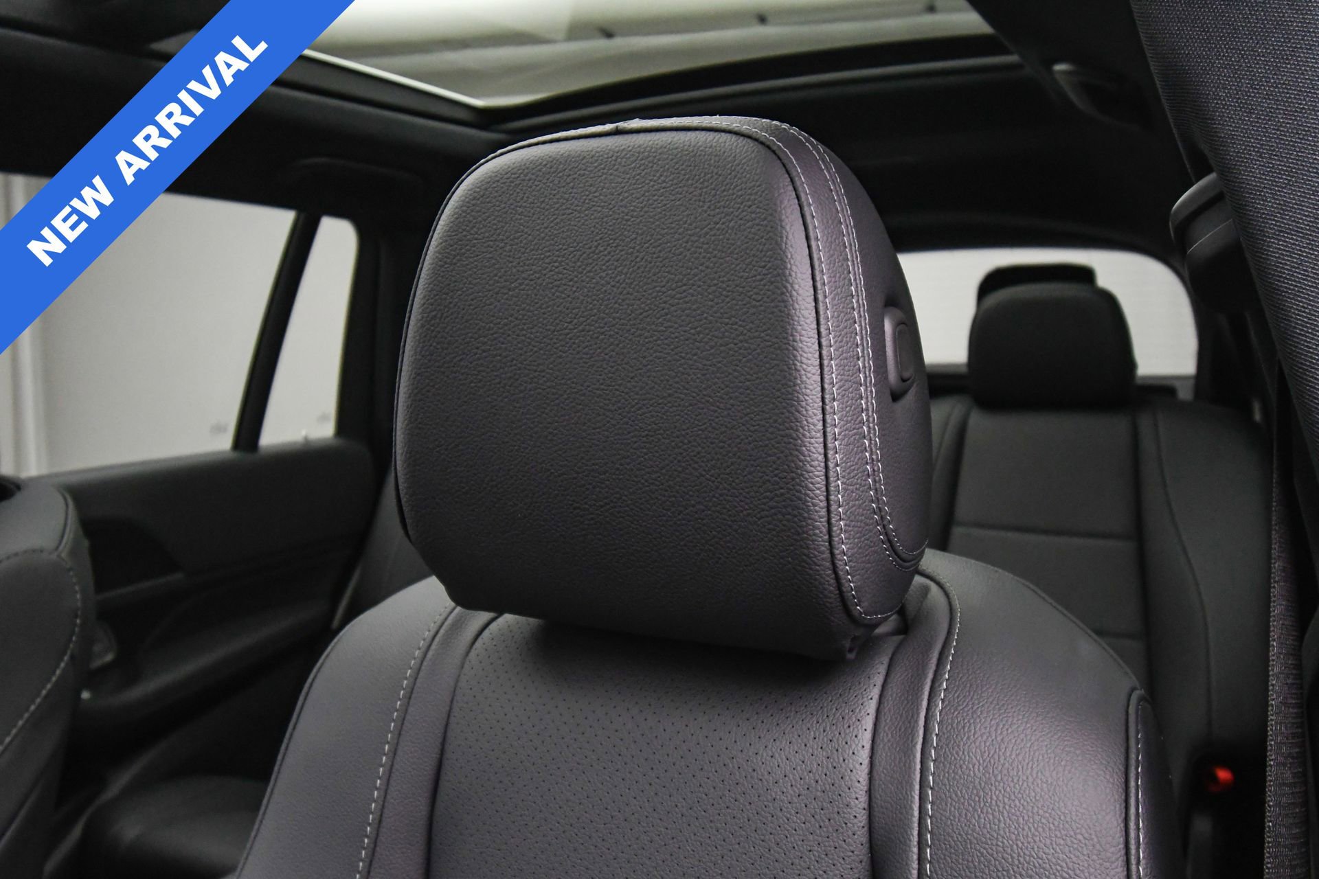 Used 2025 Mercedes-Benz GLS 450 4MATIC image 55