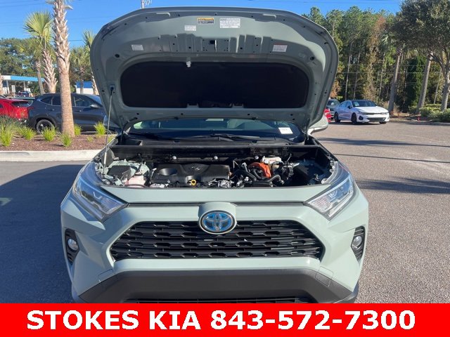 Used 2020 Toyota RAV4 XLE image 9