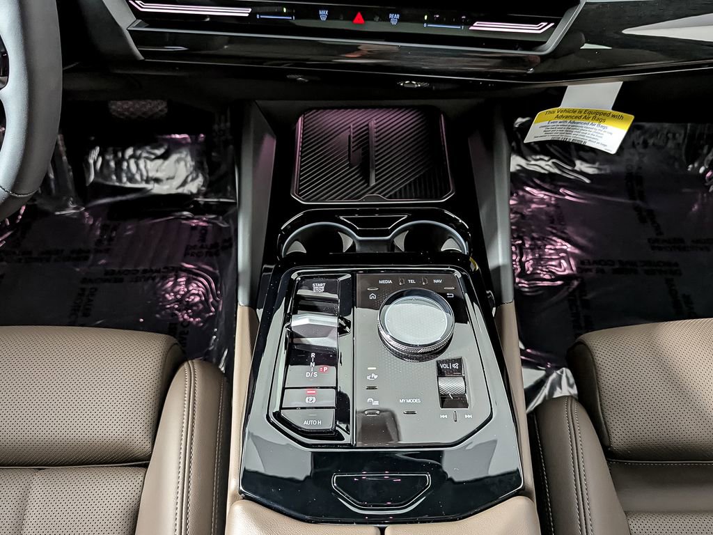 Used 2025 BMW 530i xDrive w/ Premium Package image 37