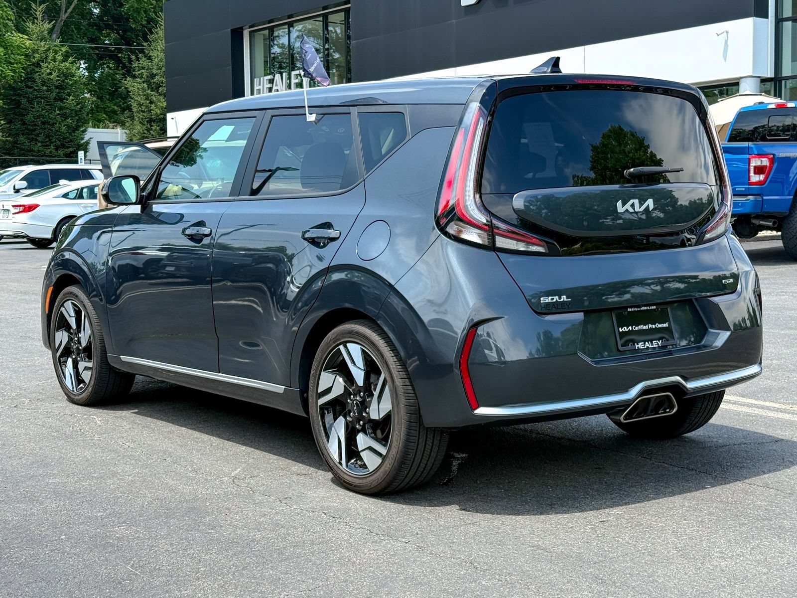 Certified 2023 Kia Soul GT-Line w/ GT-Line Technology Package FWD image 6