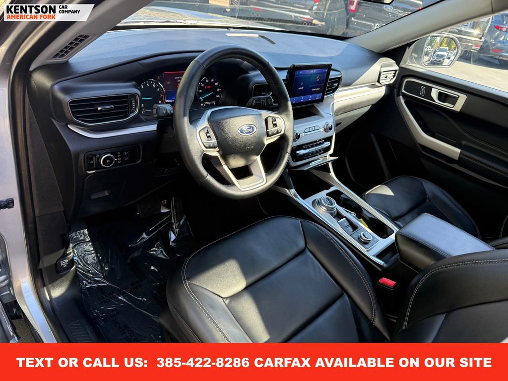 Used 2024 Ford Explorer XLT w/ Equipment Group 202A image 32