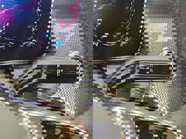 Used 2025 Mercedes-Benz GLC 300 4MATIC image 85