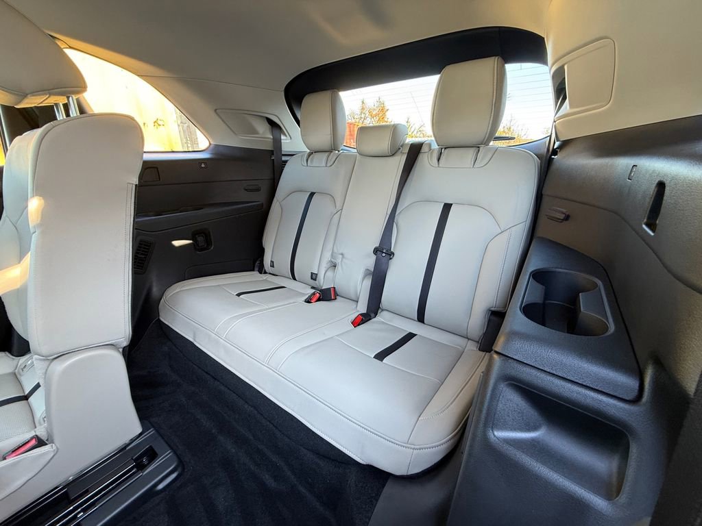 Used 2024 MAZDA CX-90 Plug-In Hybrid w/ Preferred image 25