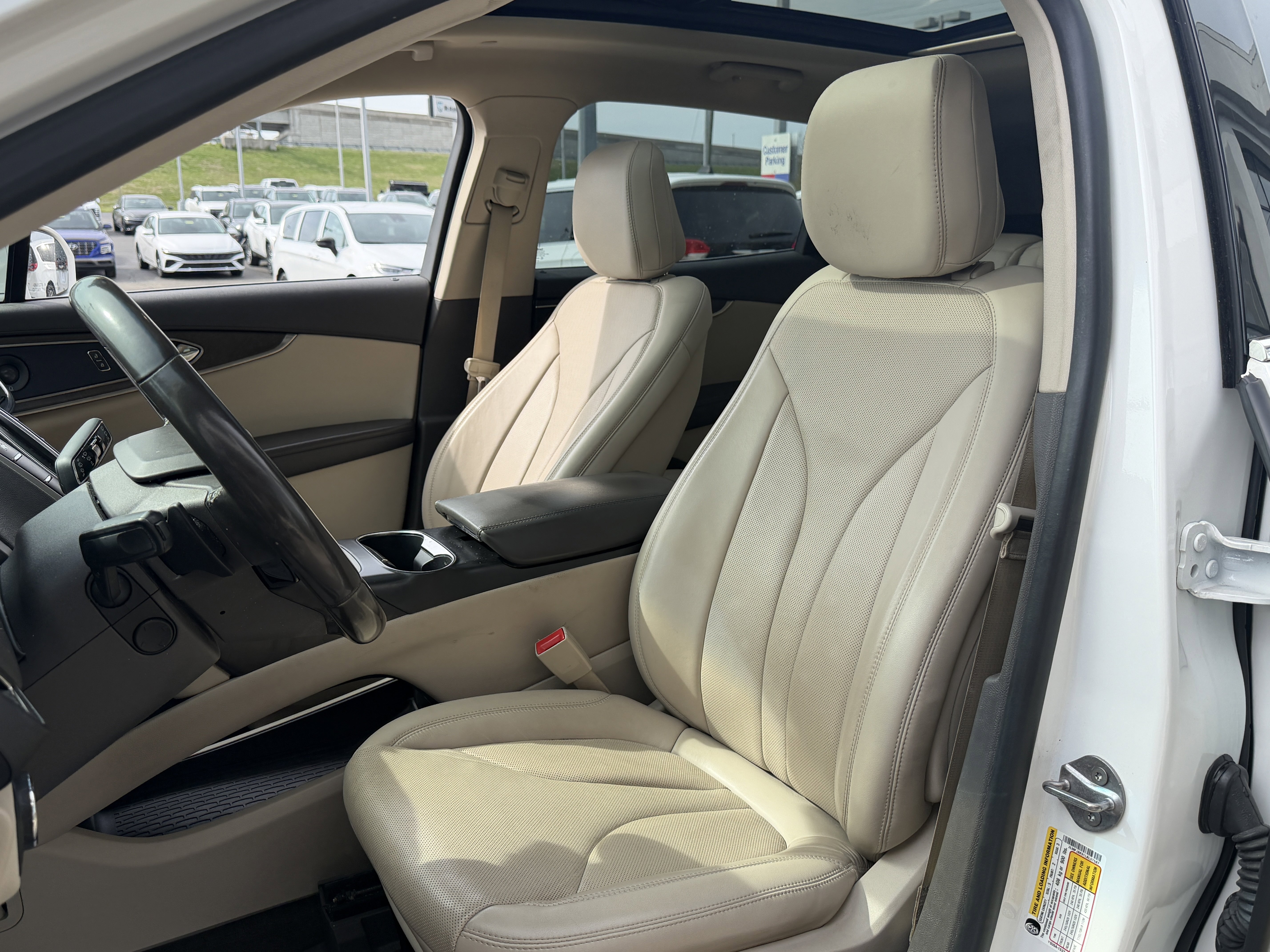 Used 2020 Lincoln Nautilus Reserve w/ Equipment Group 201A image 28