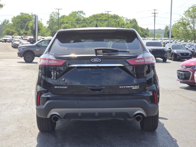 Used 2019 Ford Edge Titanium w/ Cold Weather Package AWD/4WD image 12