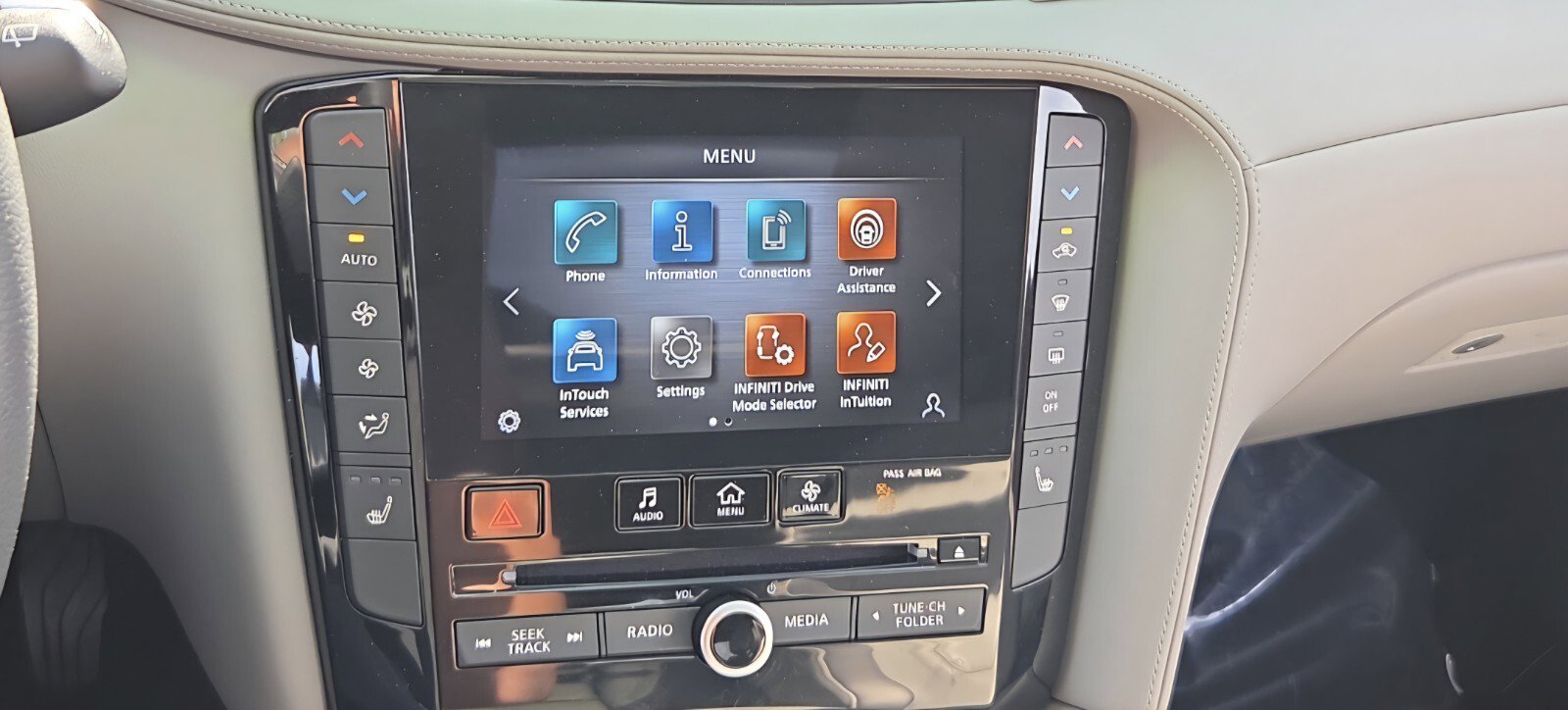 Certified 2023 INFINITI QX50 Luxe image 47