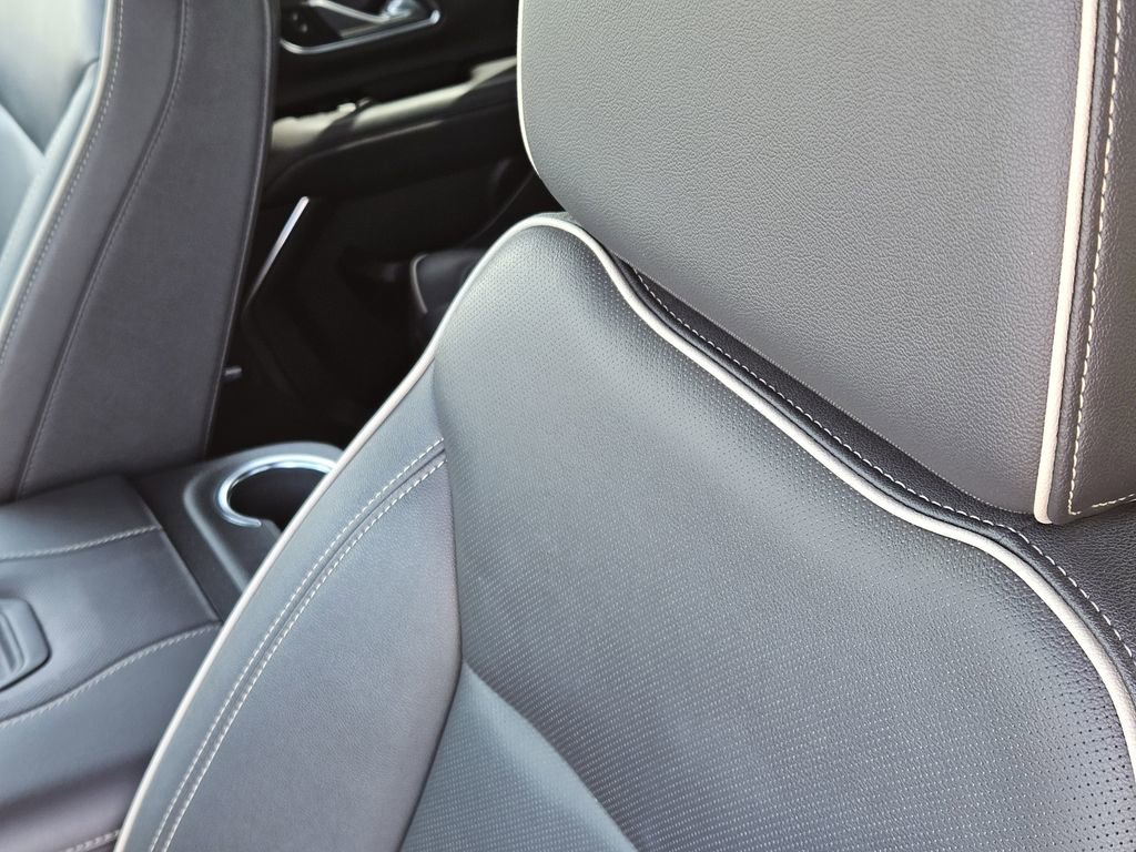 Used 2024 Chevrolet Tahoe Premier AWD/4WD image 30