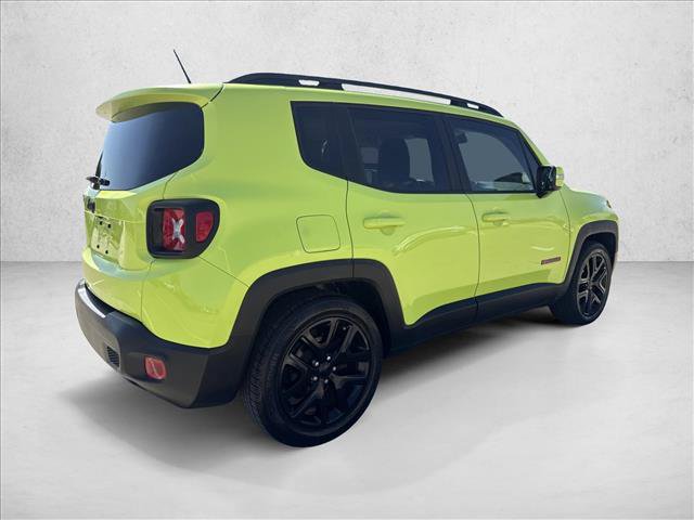 Used 2017 Jeep Renegade Altitude FWD image 5