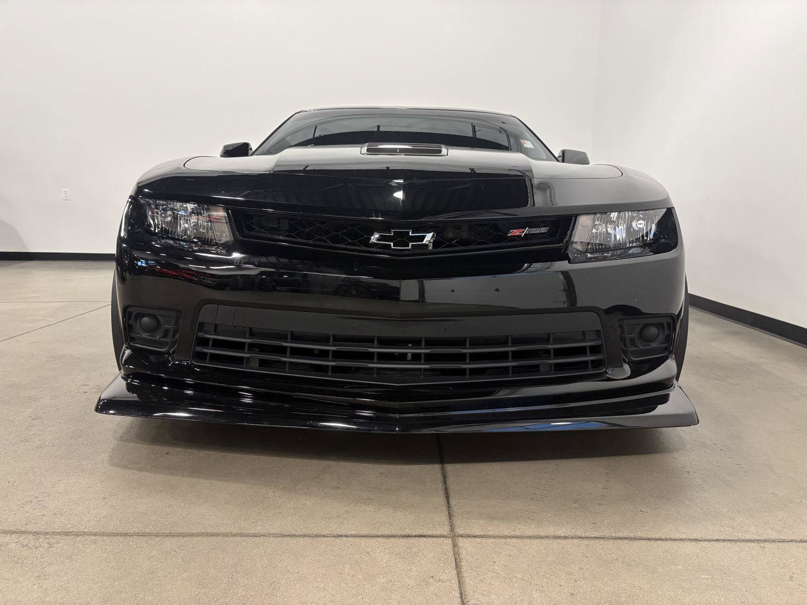 Used 2015 Chevrolet Camaro Z/28 RWD image 10