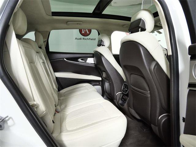 Used 2021 Lincoln Nautilus Black Label w/ Class II Trailer Tow Package image 13