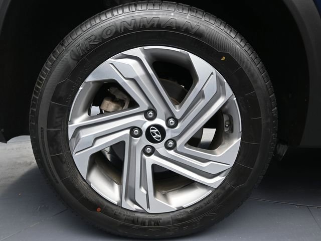 Used 2023 Hyundai Santa Fe SEL image 9