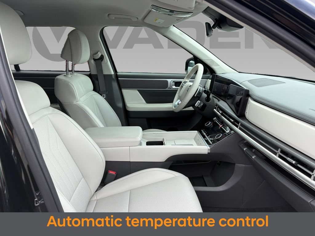 Certified 2025 Hyundai Santa Fe SEL FWD image 8