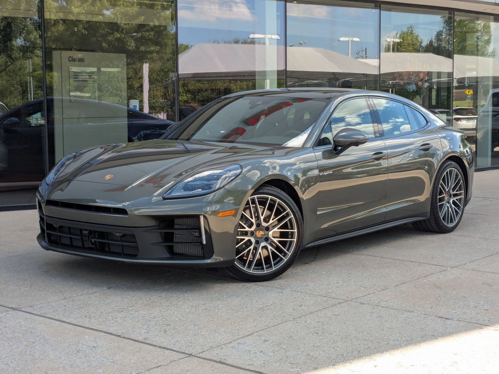 New 2026 Porsche Panamera 4