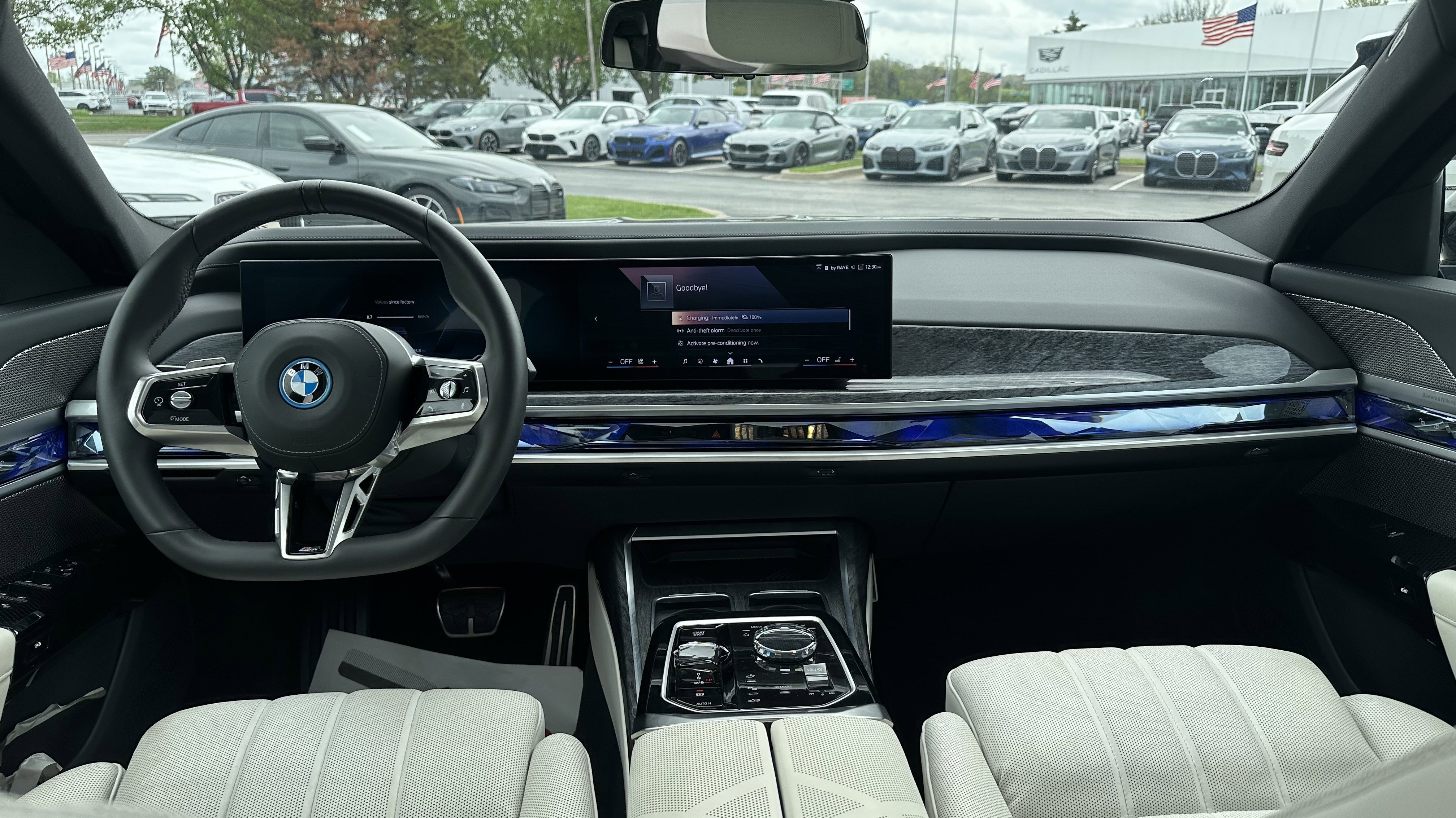 Certified 2025 BMW i7 xDrive60 w/ Premium Package AWD/4WD image 30