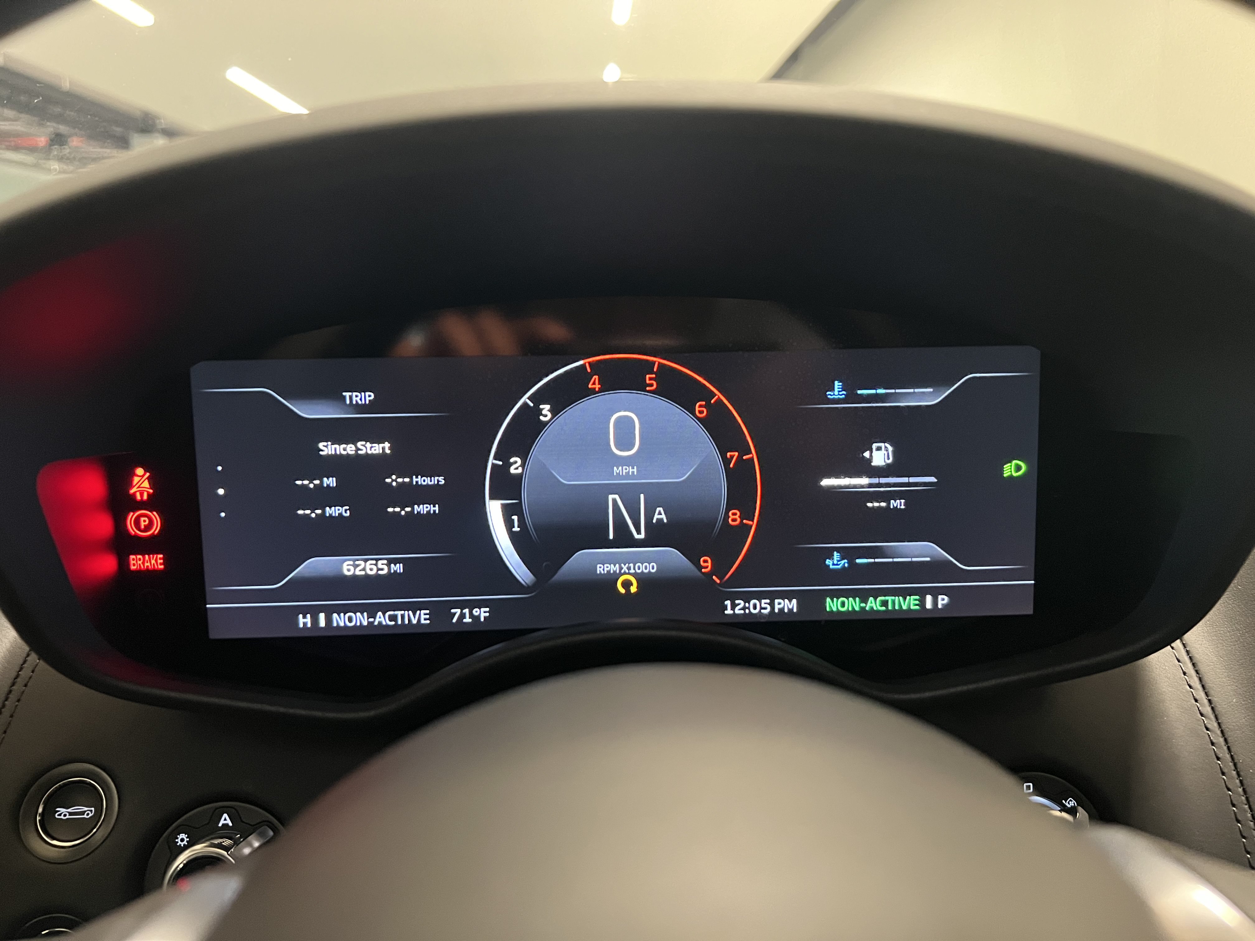 Used 2023 McLaren GT RWD image 18