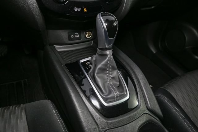 Used 2020 Nissan Rogue SV AWD/4WD image 24