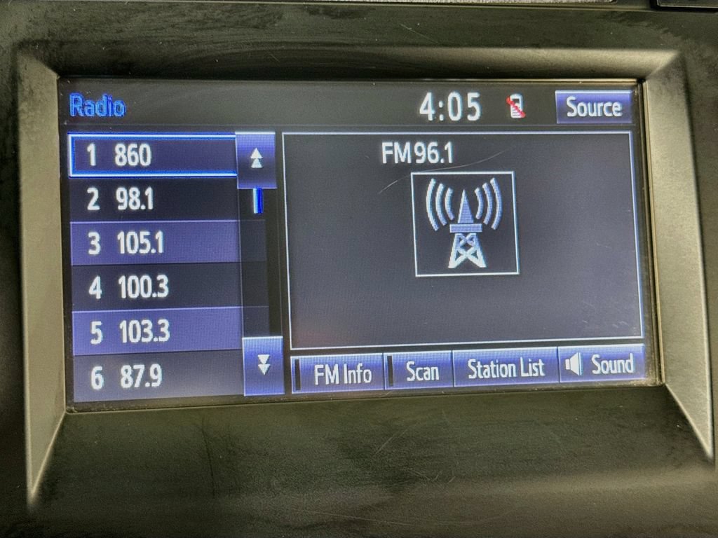 Used 2017 Toyota Camry LE FWD image 27