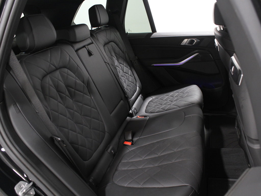 Certified 2025 BMW X5 M60i w/ Parking Assistance Package image 17
