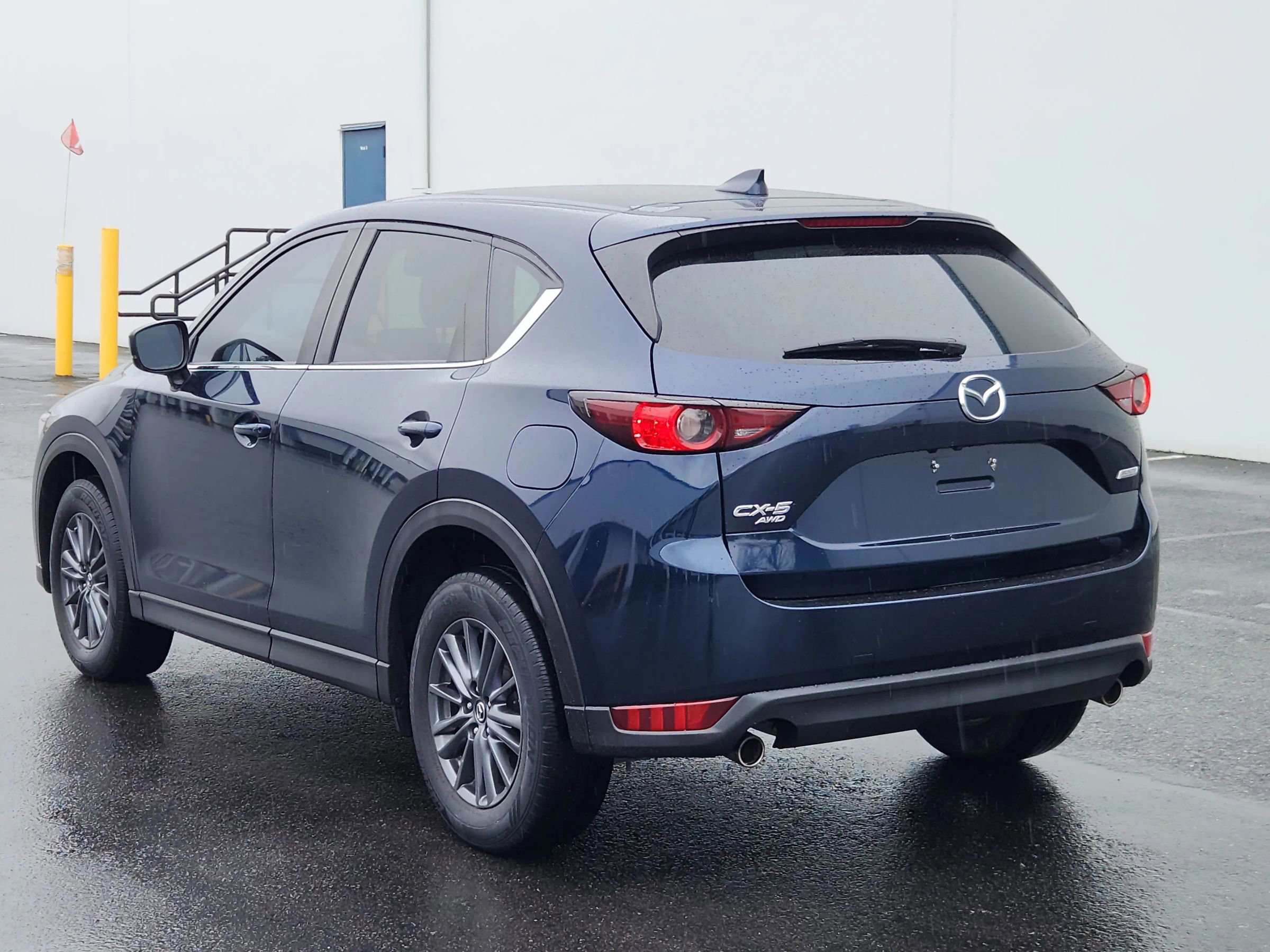 Used 2019 MAZDA CX-5 Touring image 3