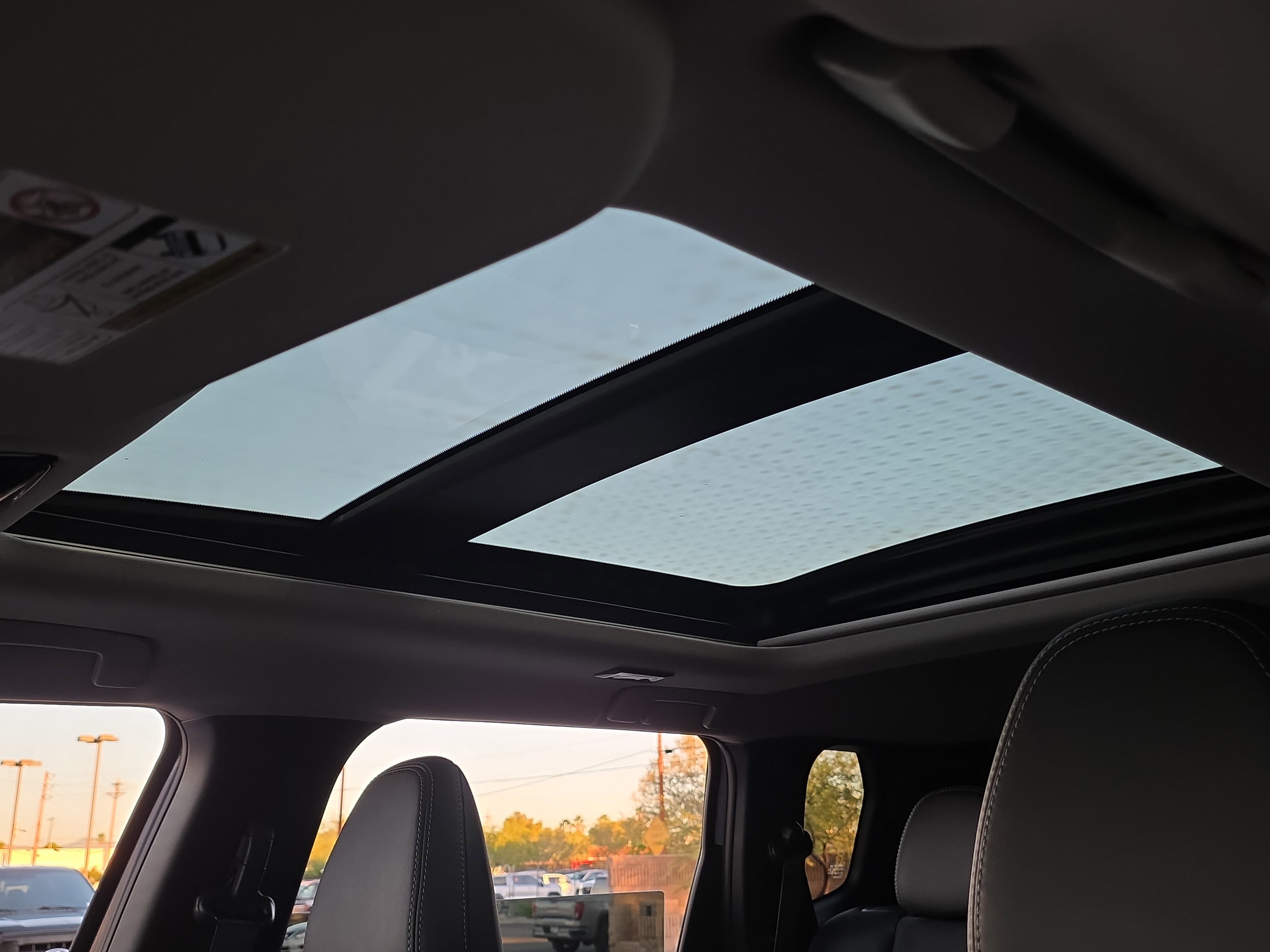 New 2025 Mitsubishi Outlander SE image 11