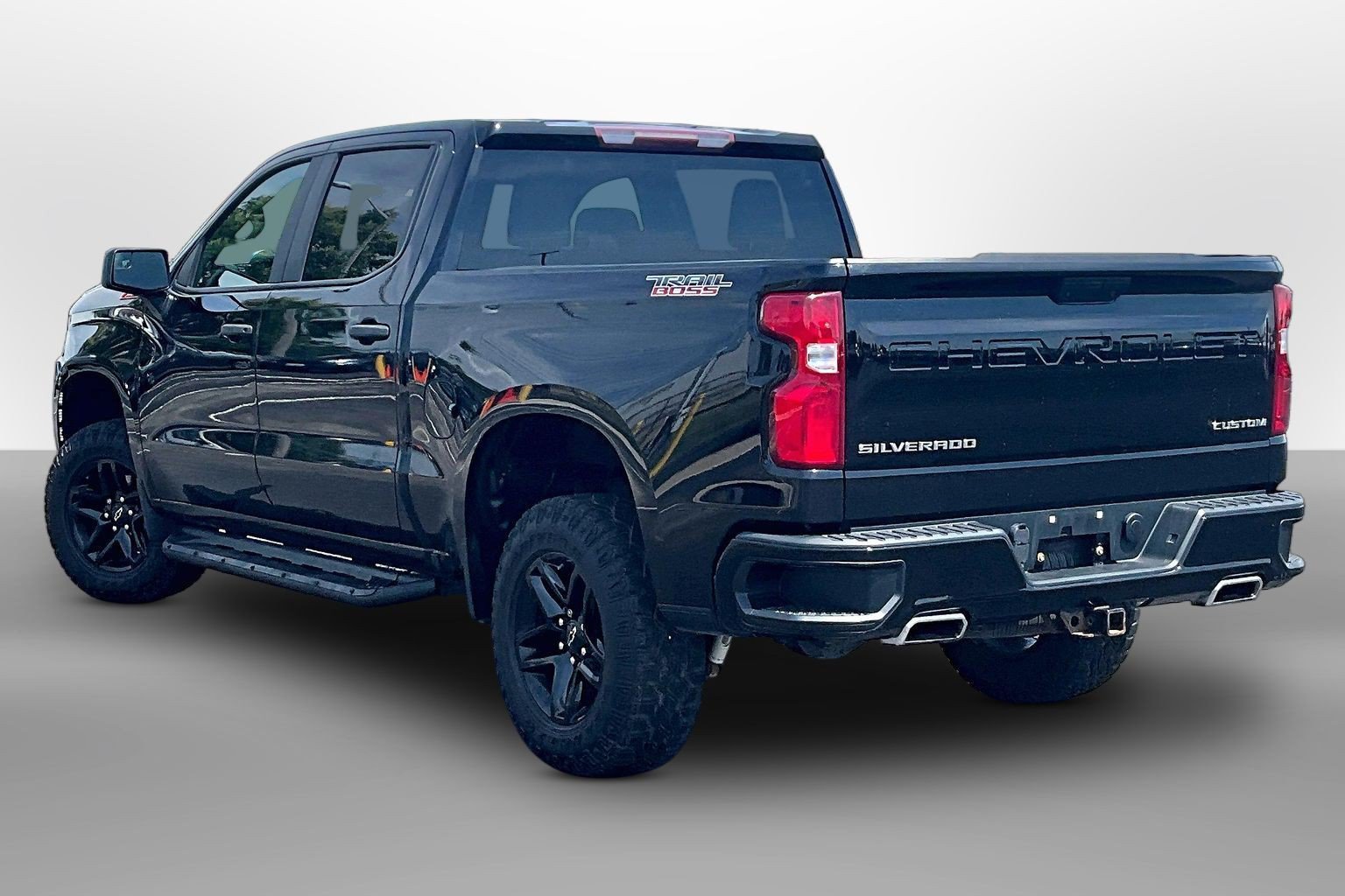 Used 2020 Chevrolet Silverado 1500 Custom Trail Boss w/ Custom Convenience Package AWD/4WD image 10