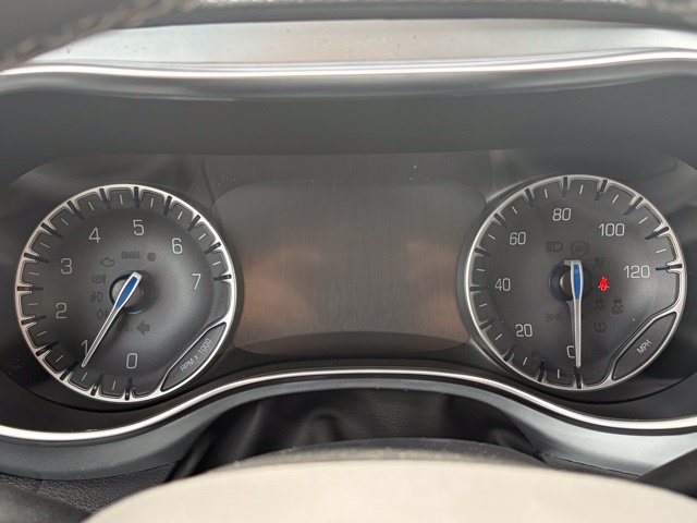 New 2026 Chrysler Pacifica Limited w/ Uconnect Theater Family Group FWD image 58