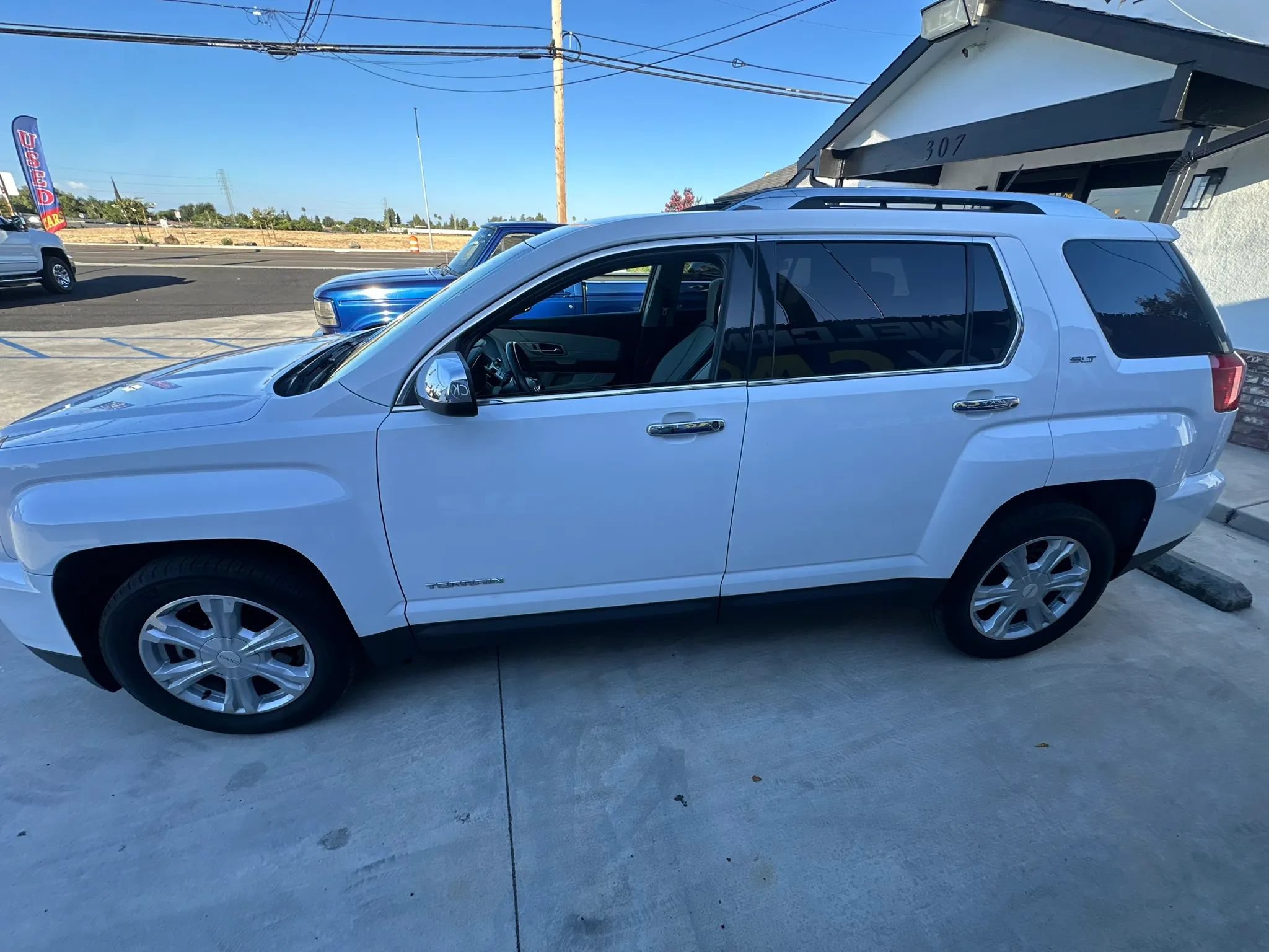 Used 2017 GMC Terrain SLT FWD image 11