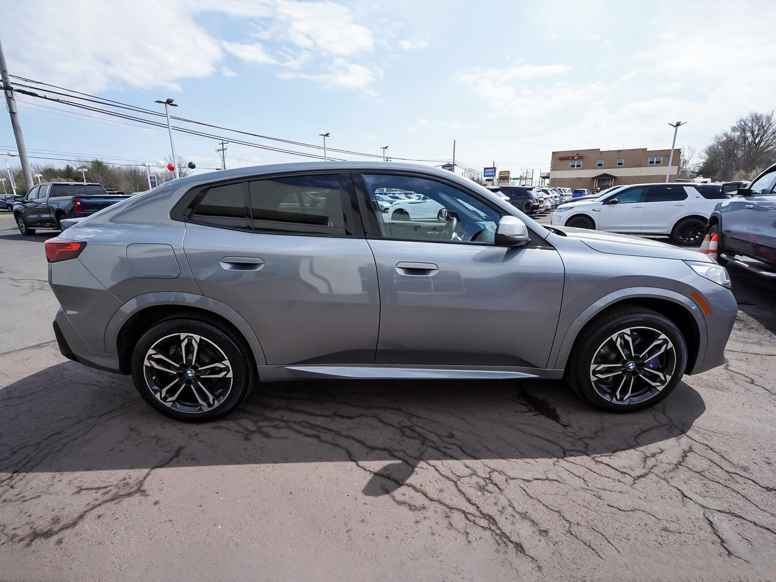 Used 2025 BMW X2 xDrive28i image 47