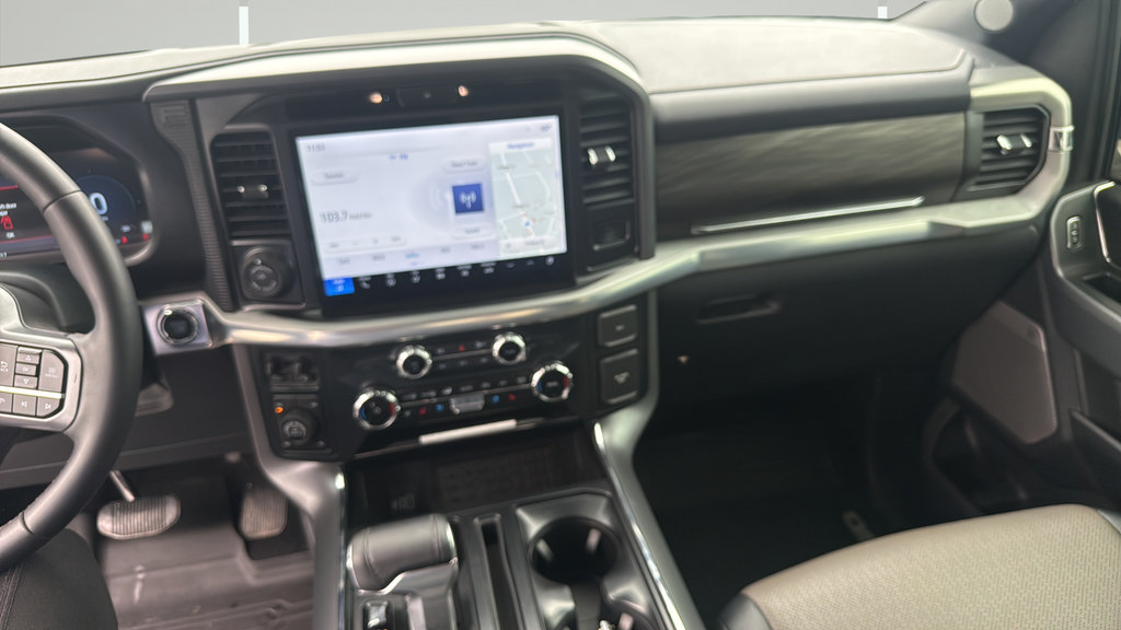 Used 2025 Ford F150 Lariat w/ Equipment Group 502A High AWD/4WD image 13