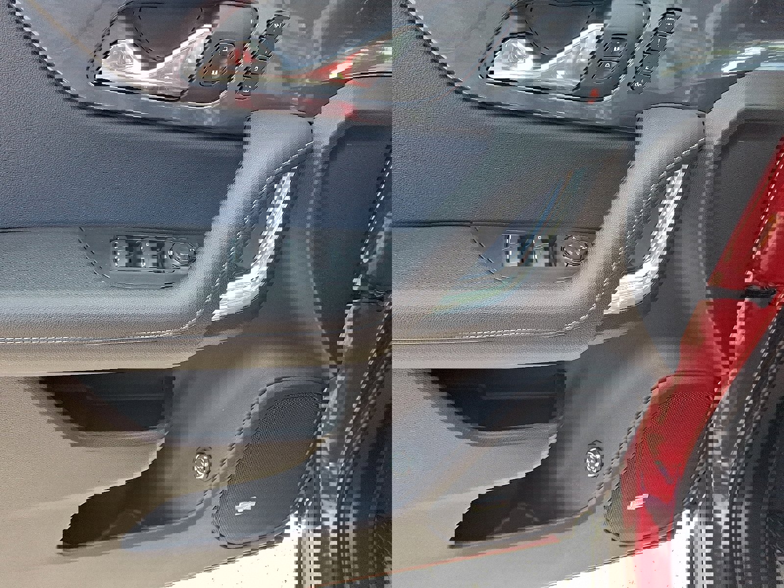 Used 2023 Chevrolet Blazer RS w/ Enhanced Convenience Package image 12