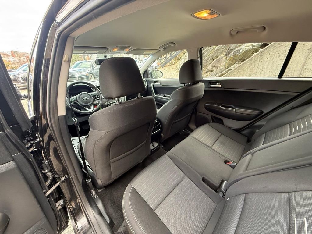 Used 2018 Kia Sportage LX image 17