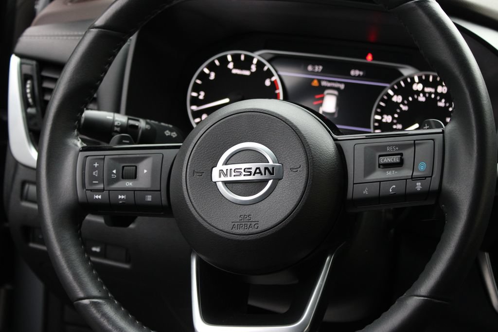 Used 2021 Nissan Rogue SL w/ Premium Package AWD/4WD image 11