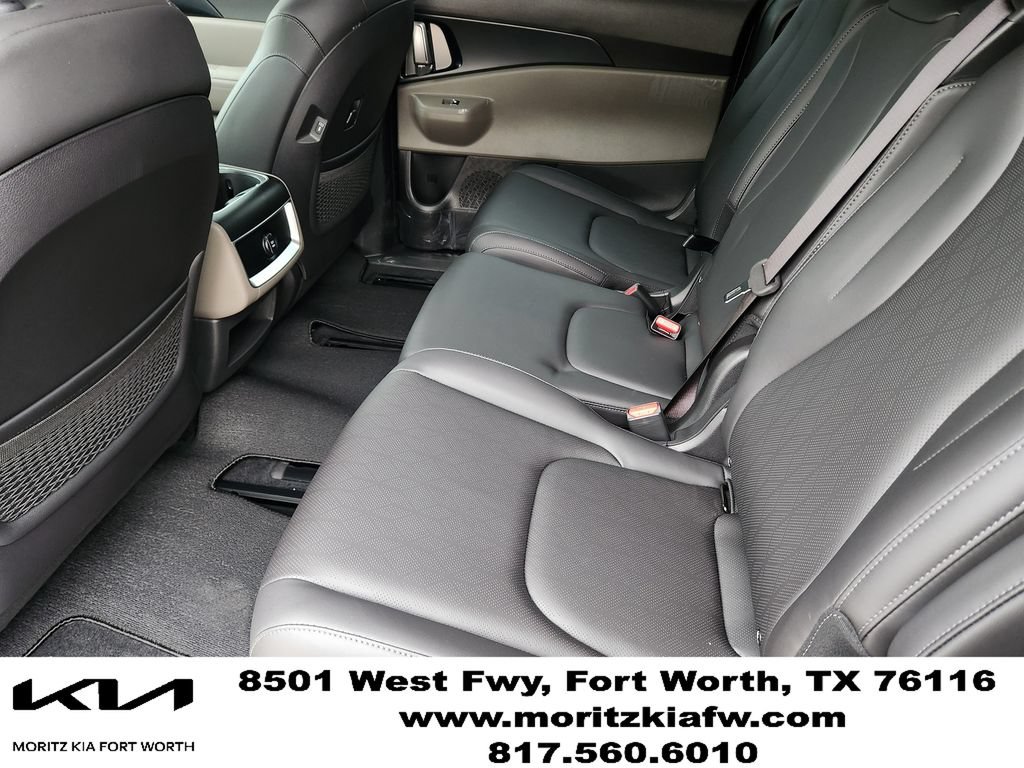 New 2026 Kia Carnival FWD image 19