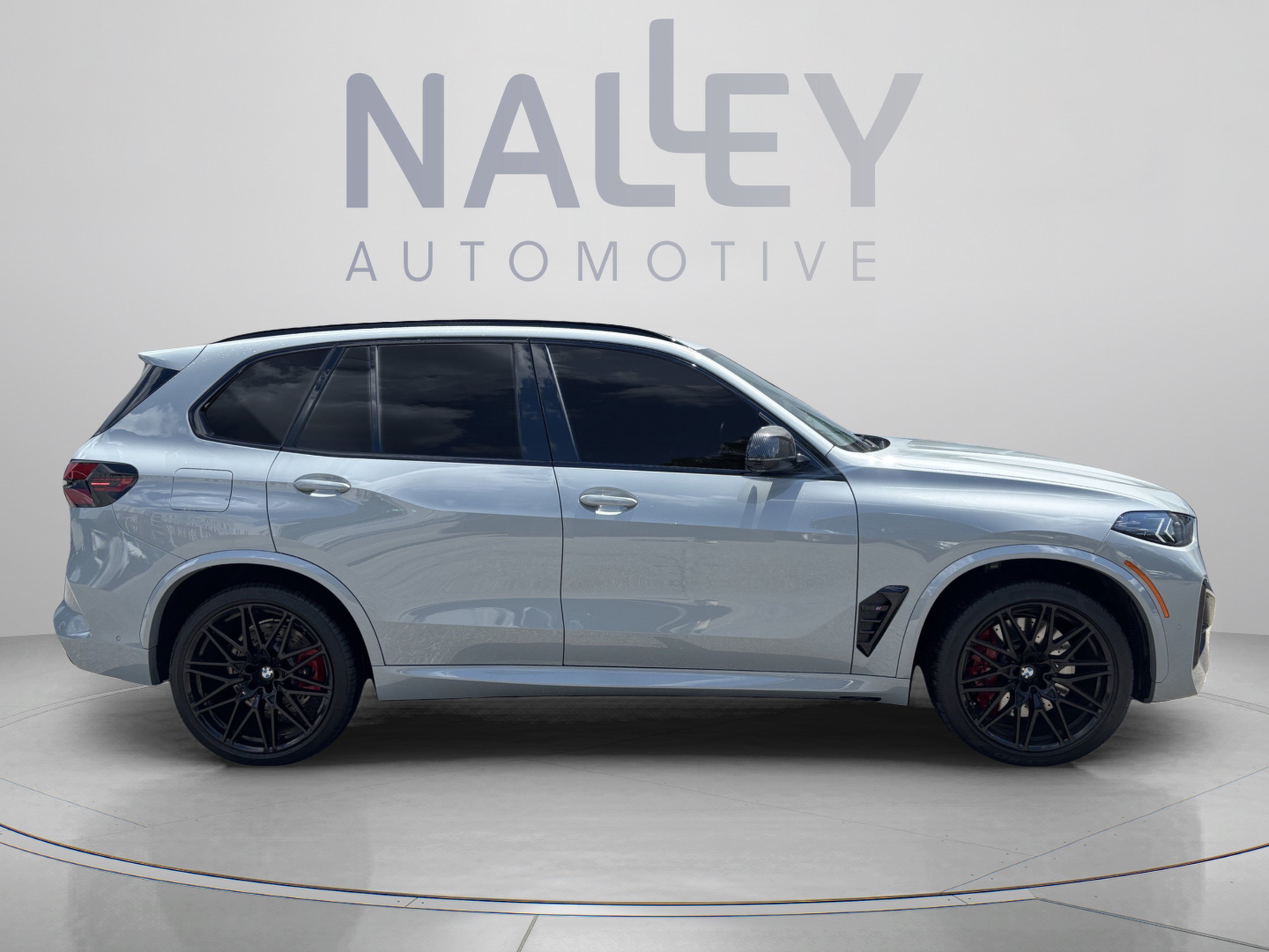 Certified 2024 BMW X5 M Competition w/ Executive Package AWD/4WD image 4
