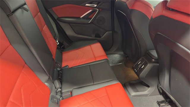 Used 2025 BMW X2 xDrive28i image 16